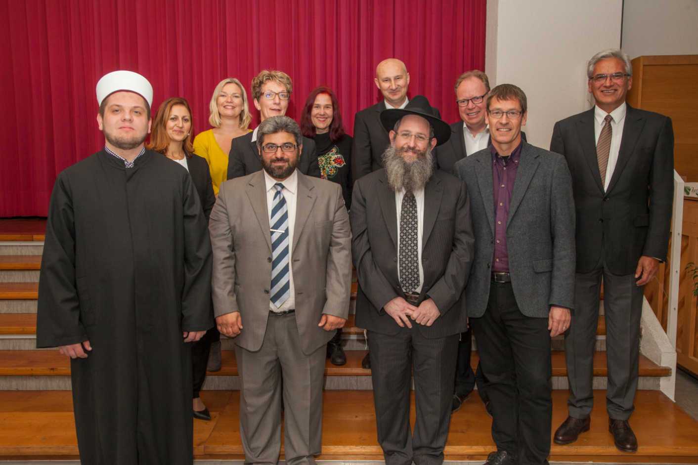 Mitglieder des Rat der Religionen und Oberbürgermeister Herr Czisch